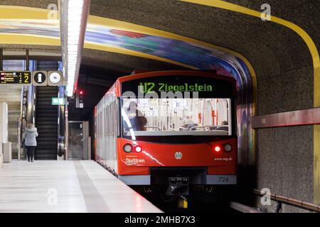 Nuremberg, Germany. 25th Jan, 2023. A fully automatic subway (U2) leaves the station Rennweg. The first German driverless subway line had opened on June 14, 2008. Trains run automatically in more than 60 cities worldwide. In Germany, the Nuremberg subway has been the lone pioneer since 2008. But that is changing. Credit: Daniel Karmann/dpa/Alamy Live News Stock Photo