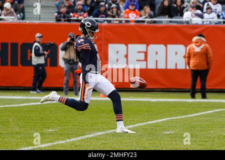 Los Angeles, CA. 17th Nov, 2019. Chicago Bears long snapper