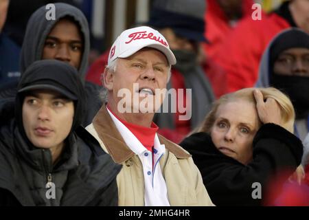 Rangers coach Steve Buechele to attend son Shane's Texas Longhorn