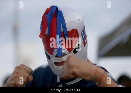 Los Angeles Rams fans tailgate before an NFL football game against the  Dallas Cowboys, Sunday, Oct. 9, 2022, in Inglewood, Calif. (AP Photo/Marcio  Jose Sanchez Stock Photo - Alamy