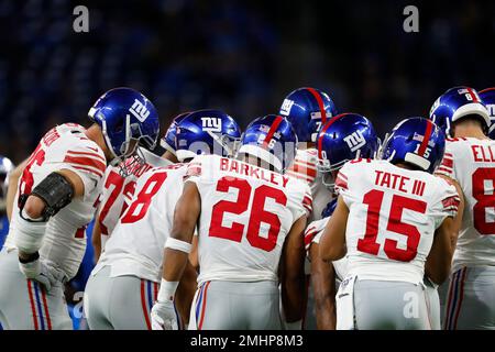 New York Giants players huddle up during an NFL football game against the  Washington Football Team, Thursday, Sept. 16, 2021 in Landover, Md. (AP  Photo/Daniel Kucin Jr Stock Photo - Alamy