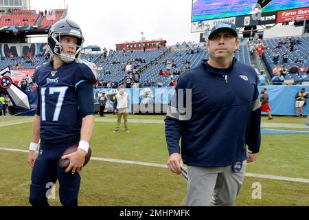 Tennessee Titans quarterback Ryan Tannehill 17 talks with