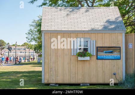 Artist Shanty during summer in Hyannis, MA. Cape Cod is a popular travel destination in Massachusetts. Stock Photo