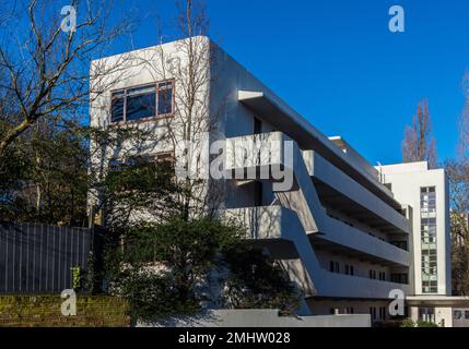 Lawn Road Flats, known as the Isokon building, by Wells Coates, 1934, Belsize Park, London Stock Photo