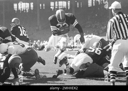 GARY COLLINS CLEVELAND BROWNS 64 NFL CHAMPS ACTION SIGNED 8X10