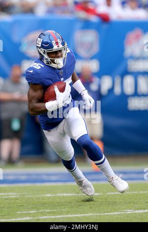 East Rutherford, New Jersey, USA. 6th Oct, 2019. New York Giants defensive  back Corey Ballentine (25) runs back a kickoff during a NFL game between  the Minnesota Vikings and the New York