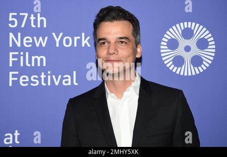 NEW YORK, NY - OCTOBER 05: Wagner Moura attends the 57th New York Film  Festival Wasp Network arrivals at Alice Tully Hall, Lincoln Center on  October Stock Photo - Alamy