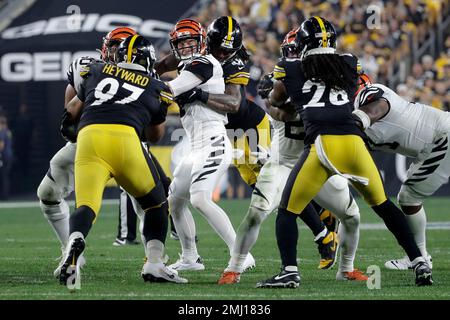 Pittsburgh Steelers linebacker Bud Dupree (48) sacks Denver