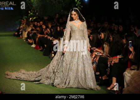 Saira rizwan outlet bridal collection 2018