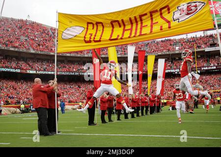 Kansas City Chiefs wide receivers Skyy Moore (24) and Corey Coleman (19)  arrive at NFL football training camp Sunday, Aug. 7, 2022, in St. Joseph,  Mo. (AP Photo/Charlie Riedel Stock Photo - Alamy