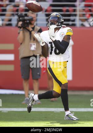 Pittsburgh Steelers wide receiver Diontae Johnson (18) runs with the ball  during an NFL football game against the Green Bay Packers Sunday, Oct 3.  2021, in Green Bay, Wis. (AP Photo/Jeffrey Phelps