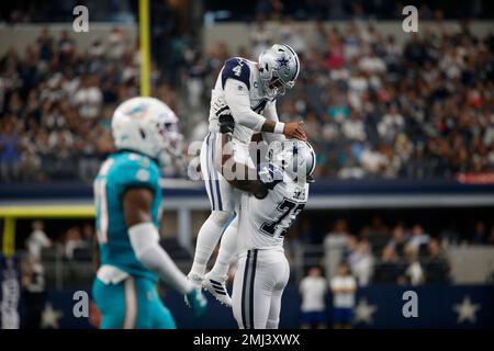 Fans watch during the Dallas Cowboys NFL football training camp Wednesday,  July 26, 2023, in Oxnard, Calif. (AP Photo/Mark J. Terrill Stock Photo -  Alamy