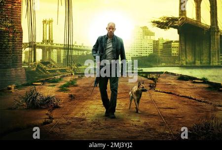 I AM LEGEND 2007 Warner Bros.Pictures film with Will Smith Stock Photo