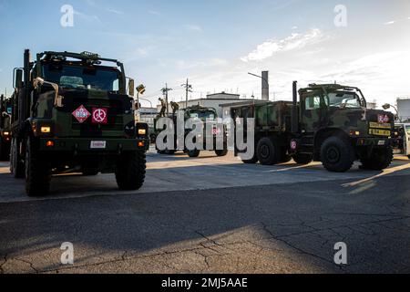 Foreign soldier hi-res stock photography and images - Page 5 - Alamy