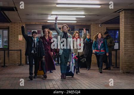London, England, UK 27 January 2023 The Barclays seven women who were found guilty of criminal damage for smashing the windows of Barclays Bank in April 2021 attend Southwark Crown Court for sentencing. They left jubilant after receiving suspended sentences of between 6 and 8 months. Credit: Denise Laura Baker/Alamy Live News Stock Photo