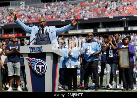 Titans to retire Steve McNair's No. 9 and Eddie George's No. 27