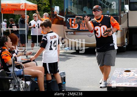 GALLERY: Cincinnati Bengals tailgate, Sept. 15