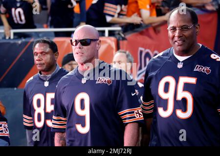 Jim McMahon, the Punky QB, visits the White House with the 1996 Green Bay  Packers, while wearing his Chicago Bear…