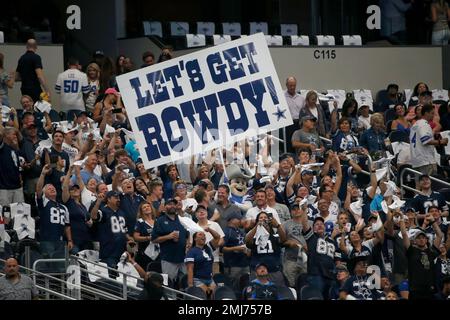 Dallas Cowboys mascot Rowdy, motivates tailgaters before the first half of  a NFL football game against the Tampa Bay Buccaneers in Arlington, Texas,  Sunday, Sept. 11, 2022. (AP Photo/Ron Jenkins Stock Photo 