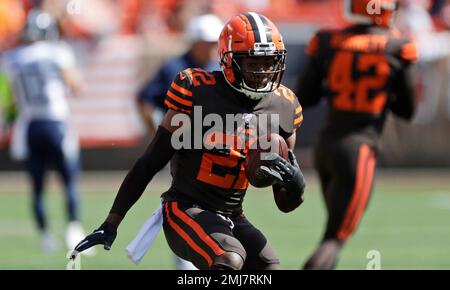 Cleveland Browns strong safety Eric Murray runs during the second