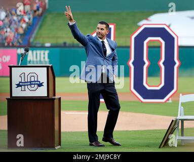 Michael Young to have number retired by Rangers