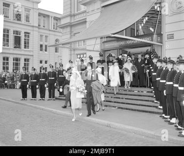 Netherland History: Queen Juliana and Prince Bernhard during a Royal visit to Groningen; Date: May 7, 1962 Stock Photo