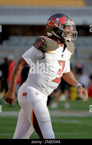 Tampa Bay Buccaneers quarterback Jameis Winston (3) before an NFL football  game against the Pittsburgh Steelers, Friday, Aug. 9, 2019, in Pittsburgh.  (AP Photo/Don Wright Stock Photo - Alamy