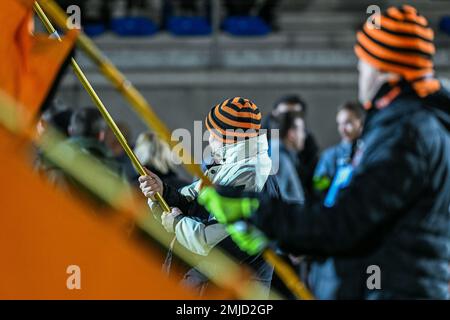 Deinze, Belgium. 27th Jan 2023. Supporters with flag pictured before a soccer game between KMSK Deinze and Club Brugge NXT youth team during the 20 th matchday in the Challenger Pro League for the 2022-2023 season ,  on  Saturday 27 January 2023  in Deinze , Belgium . PHOTO SPORTPIX | Stijn Audooren Credit: David Catry/Alamy Live News Stock Photo