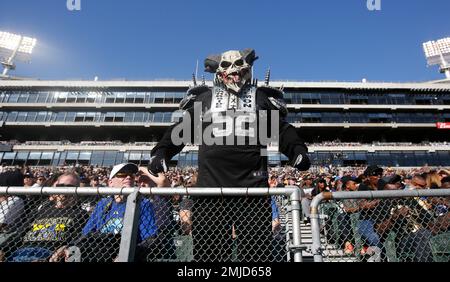Raiders open preseason against Seahawks; first game with fans at