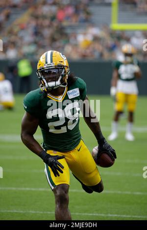 Green Bay Packers' Davante Adams warm up before an NFL football game  against the Miami Dolphins Sunday, Nov. 11, 2018, in Green Bay, Wis. (AP  Photo/Mike Roemer Stock Photo - Alamy