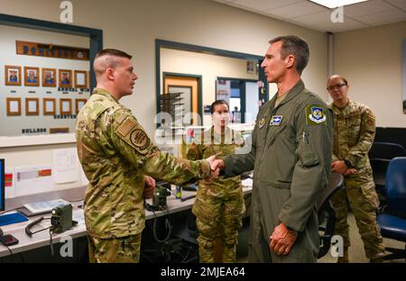 944 FW commander retires after 32 years > 944th Fighter Wing > Article  Display