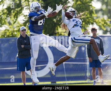 Indianapolis Colts cornerback Jalen Collins (32) lines up against the  Cleveland Browns during an NFL preseason football game in Indianapolis,  Saturday, Aug. 17, 2019. The Browns won the game 21-18. (Jeff Haynes/AP