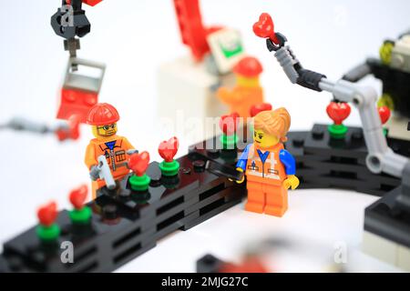 Lego amore nascondino Foto stock - Alamy