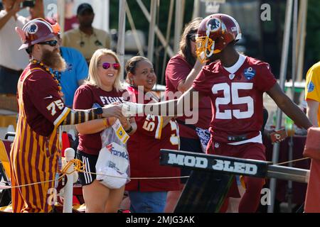 Jimmy Moreland and Cole Holcomb Shine in Redskins Preseason Opener