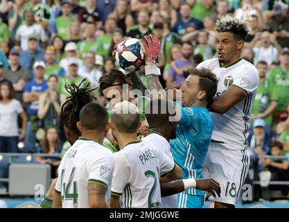 Portland Timbers goalkeeper Steve Clark (12) during a MLS soccer game  against the LAFC, Wednesday, Sept. 29, 2021, in Los Angeles. (Dylan  Stewart/imag Stock Photo - Alamy