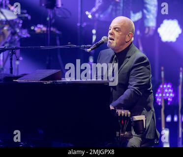 Miami, United States Of America. 27th Jan, 2023. HOLLYWOOD, FL-JAN 27: Billy Joel performs at the Seminole Hard Rock Hotel & Casino at The Hard Rock Live in Hollywood, Florida on January 27, 2023. (Photo by Alberto E. Tamargo/Sipa USA) Credit: Sipa USA/Alamy Live News Stock Photo