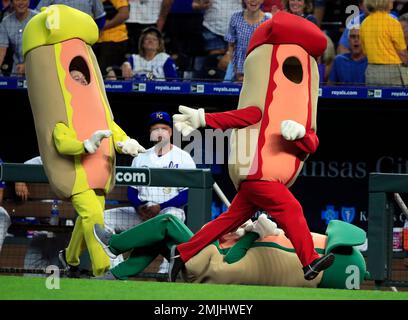 Baltimore Orioles Hotdog Racing Ketchup, Relish, or Mustard Shirts -- M or  XL