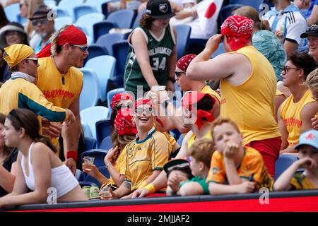 Fans supporting Australia during the 2023 Sydney Sevens match between Australia and Great Britain at Allianz Stadium on January 27, 2023 in Sydney, Australia Stock Photo