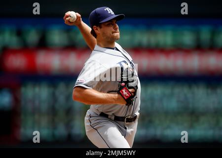 St. Petersburg, FL USA; Tampa Bay Rays relief pitcher Jalen Beeks (68)  delivers a pitch during an MLB game against the Boston Red Sox on  Wednesday, Ap Stock Photo - Alamy