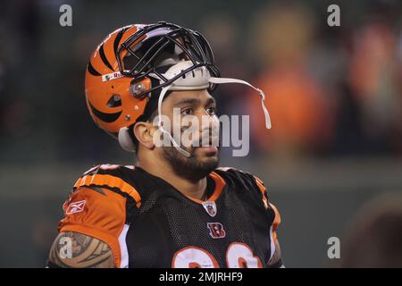 December 9, 2018..Los Angeles Chargers defensive end Isaac Rochell #98  before the Cincinnati Bengals vs Los Angeles Chargers at Stubhub Center in  Carson, Ca on December 9, 2018. (Photo by Jevone Moore)(Credit