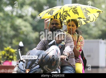 two wheeler rain umbrella