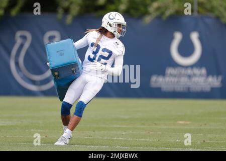 Indianapolis Colts cornerback Jalen Collins (32) lines up against the  Cleveland Browns during an NFL preseason football game in Indianapolis,  Saturday, Aug. 17, 2019. The Browns won the game 21-18. (Jeff Haynes/AP