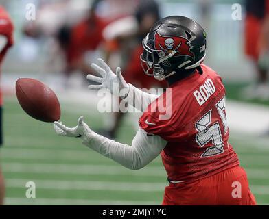 Tampa Bay Buccaneers linebacker Devante Bond (59) during an NFL