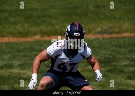 Denver Broncos linebacker Josey Jewell (47) runs during the first half of  an NFL football game against the Indianapolis Colts, Thursday, Oct. 6,  2022, in Denver. (AP Photo/David Zalubowski Stock Photo - Alamy