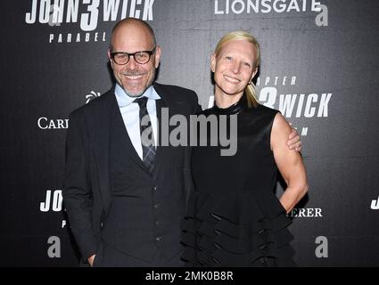 Celebrity chef Alton Brown, and wife Elizabeth Ingram attend the world ...