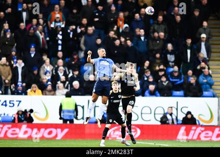 Peterborough, UK. 28th January 2023Jonson Clarke Harris (9 Peterborough United) Sean Raggett (20 Portsmouth ) challenge for the ball during the Sky Bet League 1 match between Peterborough and Portsmouth at London Road, Peterborough on Saturday 28th January 2023. (Credit: Kevin Hodgson | MI News) Credit: MI News & Sport /Alamy Live News Stock Photo