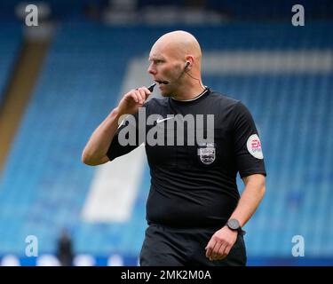 Sheffield, UK. 28th Jan, 2023. Referee Charles Breakspear during the Emirates FA Cup Fourth Round match Sheffield Wednesday vs Fleetwood Town at Hillsborough, Sheffield, United Kingdom, 28th January 2023 (Photo by Steve Flynn/News Images) in Sheffield, United Kingdom on 1/28/2023. (Photo by Steve Flynn/News Images/Sipa USA) Credit: Sipa USA/Alamy Live News Stock Photo