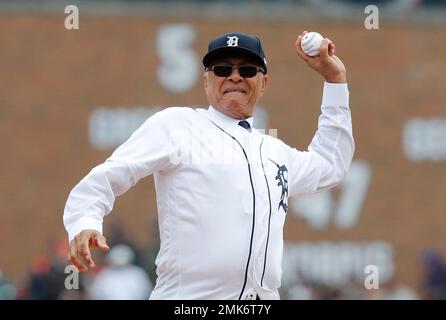 Detroit Tigers pitcher Willie Hernandez and catcher Lance Parrish celebrate  Oct. 14, 1984 after beating the San Diego Padres to win the World Series.  (AP Photo/Ron Heflin Stock Photo - Alamy