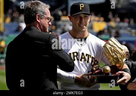 ANDY VAN SLYKE PITTSBURGH PIRATES ACTION SIGNED 8x10