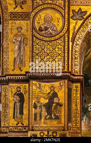 Byzantine gold ground mosaics, Monreale Cathedral, Santa Maria Nuova, Sicily, Monreale, Sicily, Italy Stock Photo